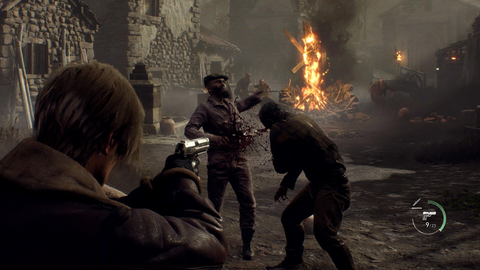Leon faces a village of enemies at the start of Resident Evil 4, with very limtied ammo